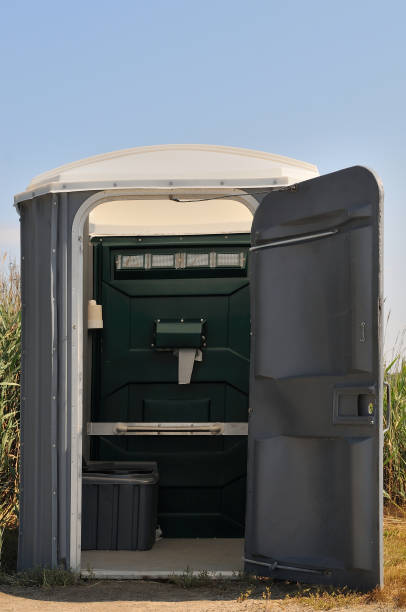 Affordable portable toilet rental in Leland, MS